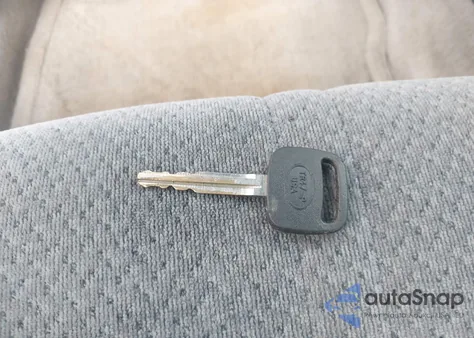 2000 Toyota Camry Le z USA, uszkodzony, nr VIN 4T1BG22K9YU688451